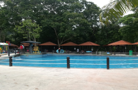 Bukit-Gambang-Water-Park-9